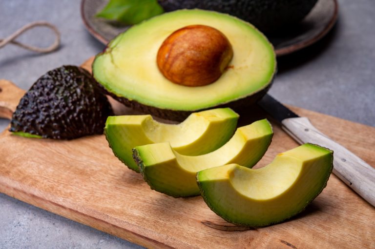 The Health Benefits of Avocados: A Nutritional Powerhouse